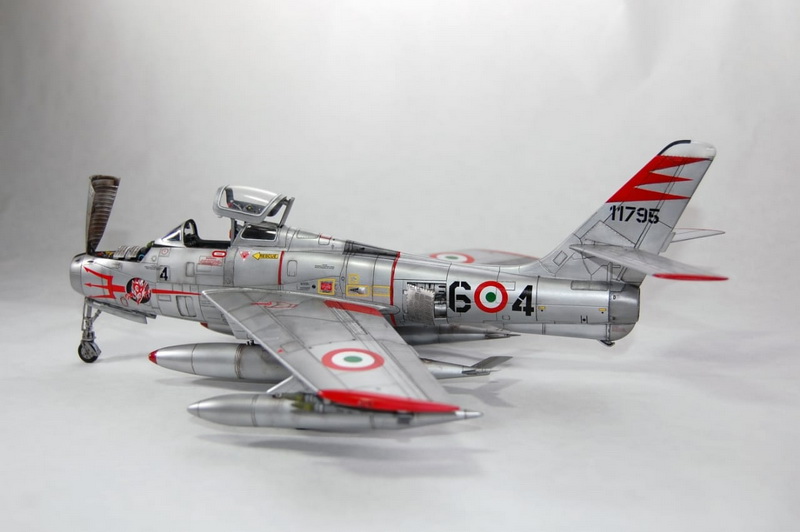 F-84 THUNDERSTREAK