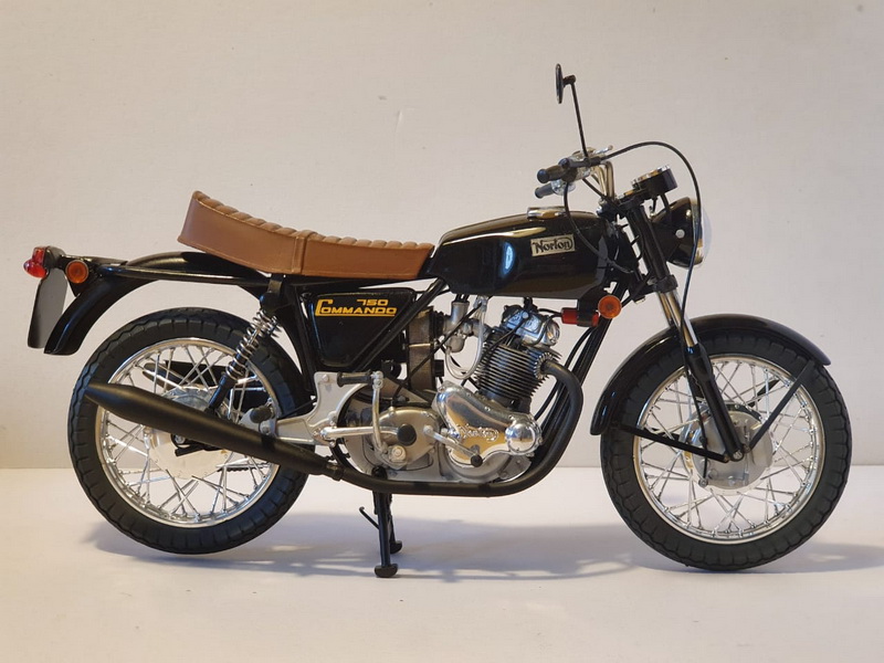 Norton 750